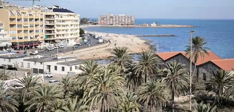 Atico en Torrevieja con Vistas al Mar 2 Dormitorios
