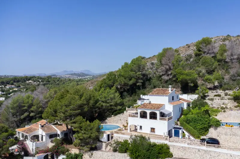 Villa en Jávea con Vistas al Mar 4 Dormitorios Piscina