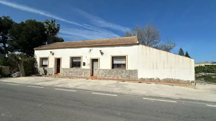 Villa de 5 Dormitorios en Venta Las Heredades