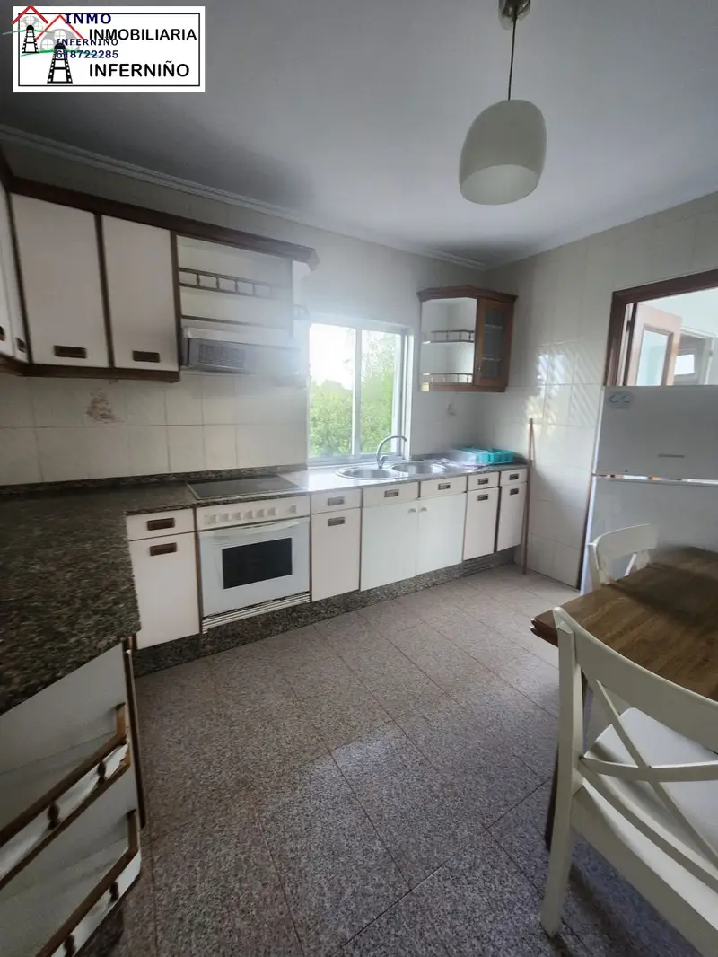 Venta Piso con Terraza en Joane Ferrol 3 Dormitorios