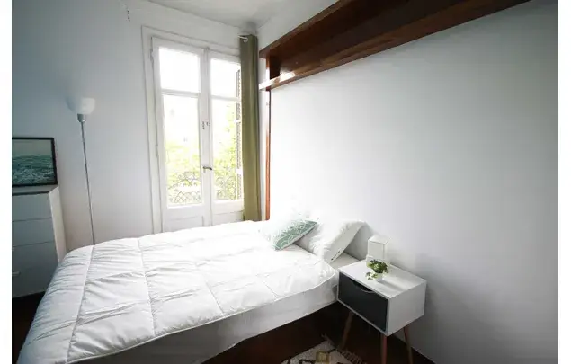 Habitacion amueblada en piso compartido Eixample Barcelona