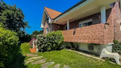Chalet en Parbayon con 4 habitaciones y gran parcela