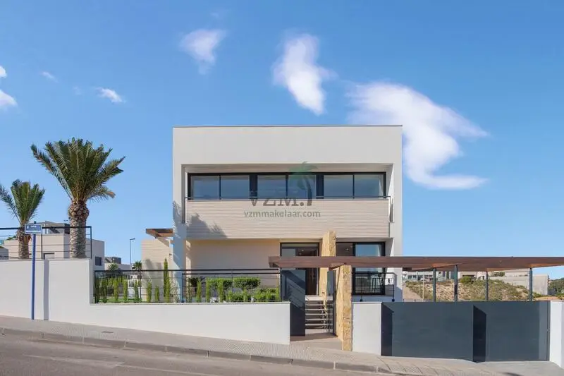 Villa de Lujo 4 Dormitorios Dehesa de Campoamor Cerca de la Playa