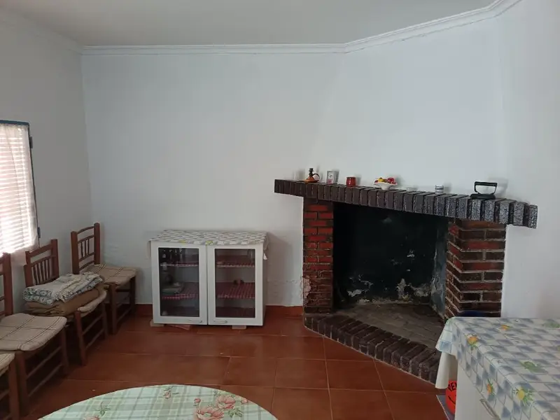 Casa en Venta Argamasilla de Calatrava - Amplia Casa Adosada con Patios