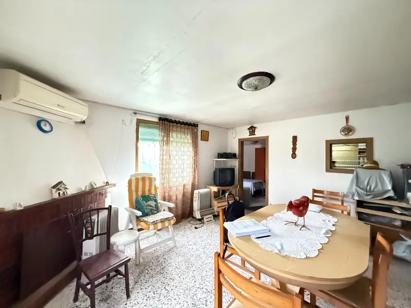 Casa en Begues con Jardin para Reformar