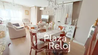 Piso en venta seminuevo con garaje y terraza