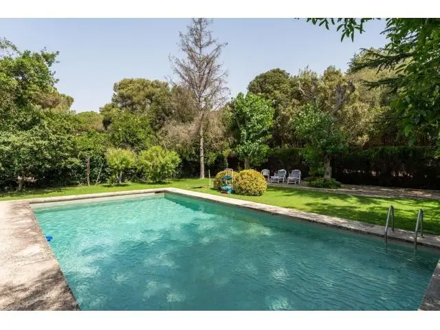Casa con Encanto en Vallromanes 5 Dormitorios Jardin Piscina