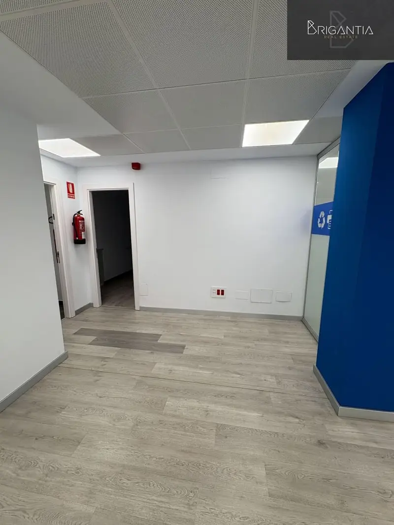 Local Comercial en Alquiler A Coru	

	
	
	
	
a 250m2