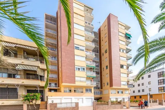 Apartamento 3 Dormitorios en Lo Pagan Primera Linea de Playa