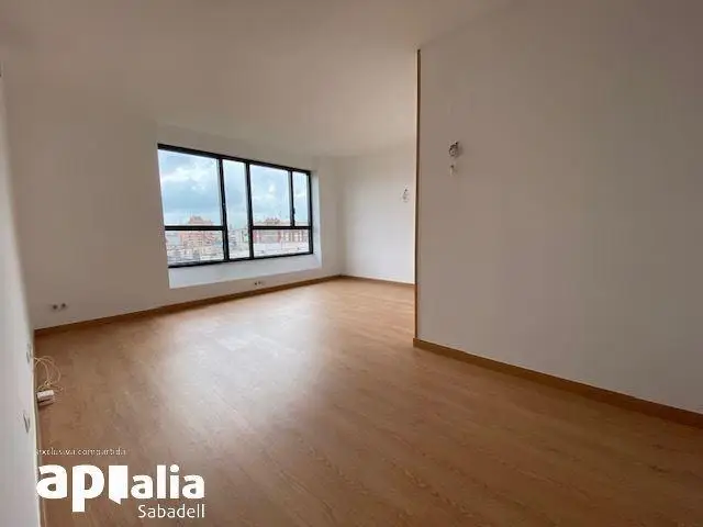 Venta Piso 122m2 Eix Macia Sabadell 3 habitaciones 2 baños Parking