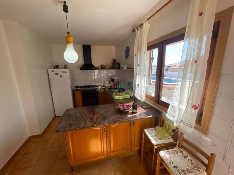 Chalet en Beniganim con Piscina y Gran Jardin