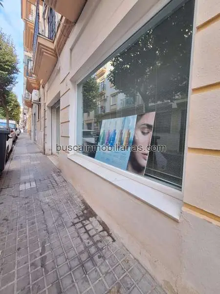 Local Comercial en Venta en Huelva Zona Fuentipiña 150m2
