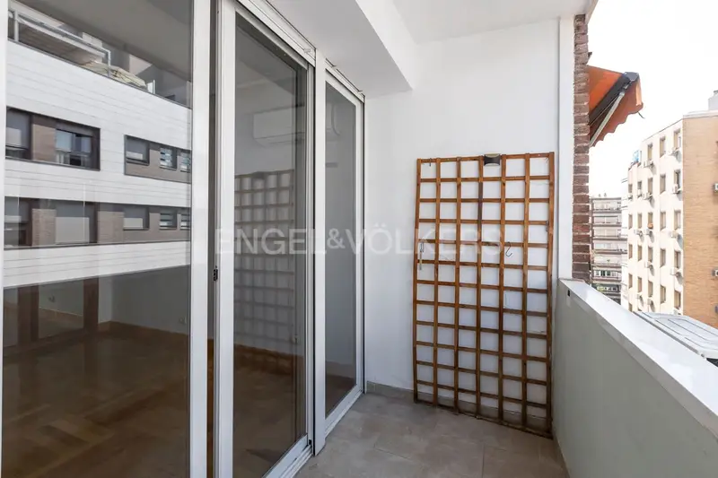 Apartamento en Pacífico Madrid 134m2  4 dormitorios Gran potencial de reforma