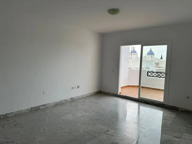 Apartamento en Calahonda Cerca de la Playa 2 Dormitorios