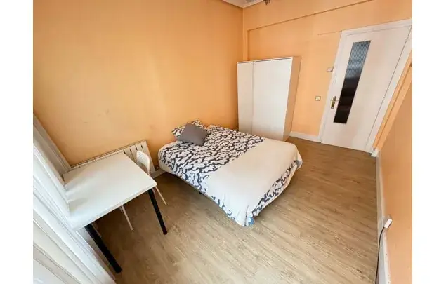Habitacion Bilbao Estancia Media Larga