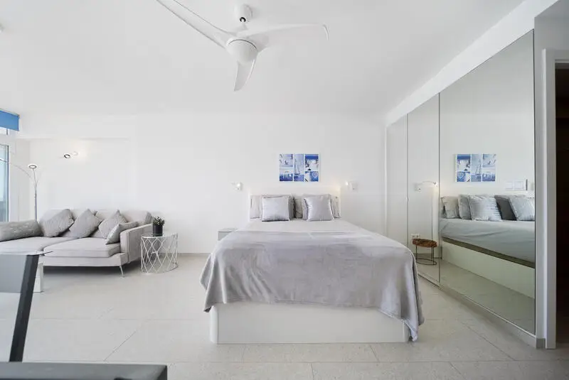 Estudio Suite de Lujo en Benalmádena Costa Primera Línea de Playa