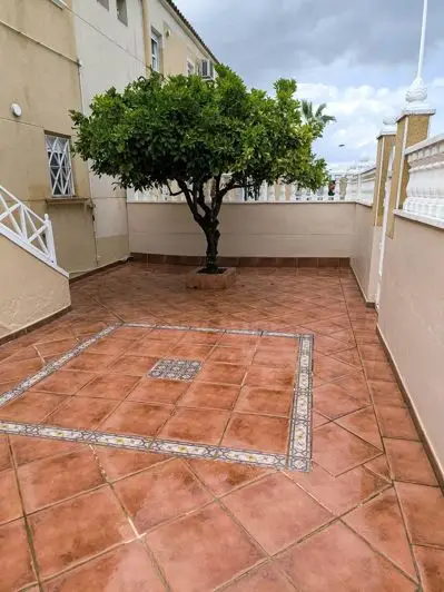 Bungalow 2 Dormitorios Torrevieja Solarium Privado Amueblado