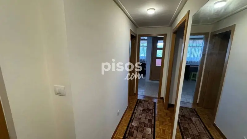 Piso en Venta en Carballino con Vistas