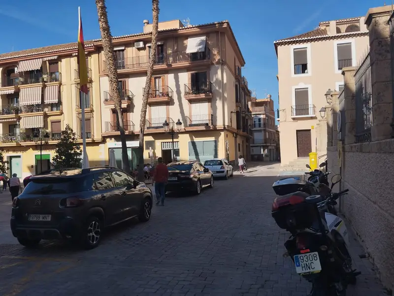 Casa Adosada en Venta en Motril Centro para Reformar