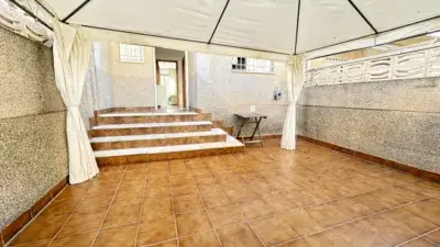 Chalet Adosado en Urbanizacion con Piscina