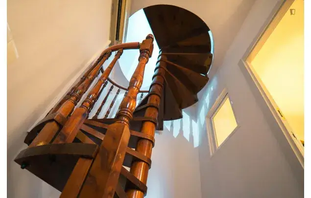 Rent 6 bedroom apartment in Barcelona