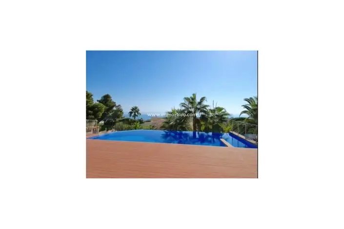 Villa de Lujo en Moraira 4 Dormitorios Vistas al Mar