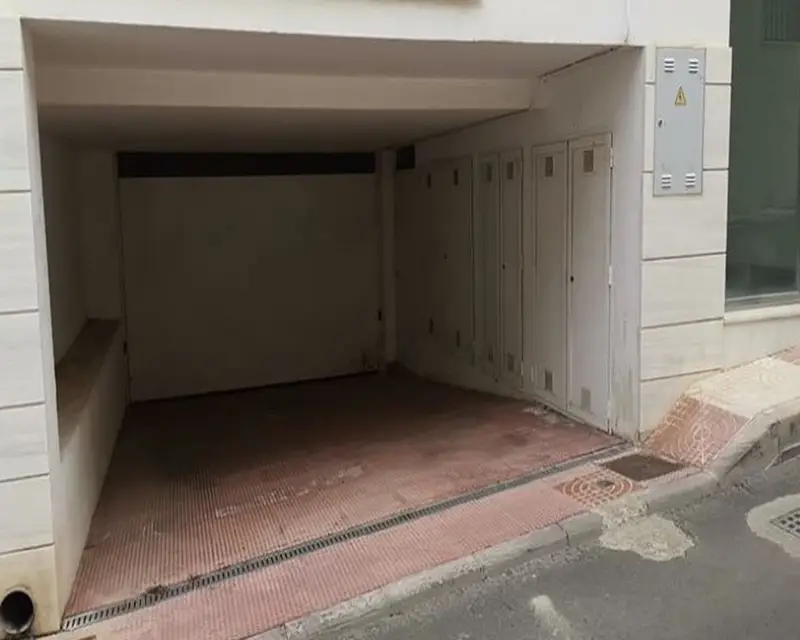 Garaje en Venta en Carboneras 20m2 Antonio Tarrega