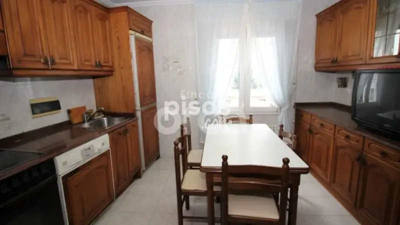 Piso en venta en Santurtzi 4 habitaciones 2 baños