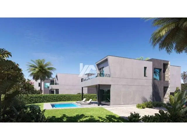 Villa Moderna en Calpe con Piscina Privada y Amplias Terrazas