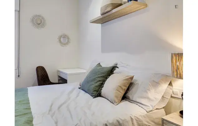 Apartamento 4 Dormitorios Barcelona Centro Amueblado