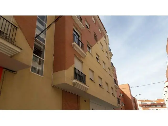 Piso en Venta en Almansa 3 Dormitorios