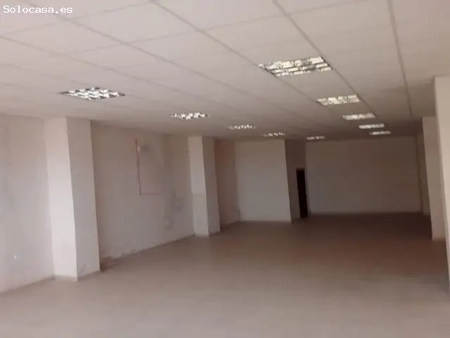 Gran Local Comercial en Venta - Excelente Ubicacion