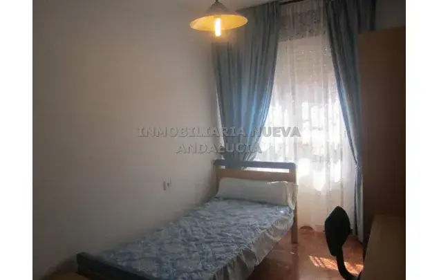Alquiler Apartamento 3 Dormitorios 103m² Almería