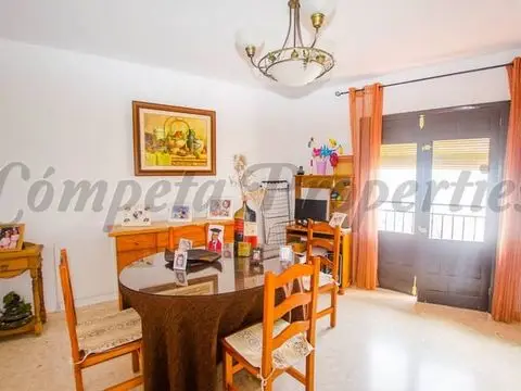Apartamento 3 Dormitorios en Venta Competa