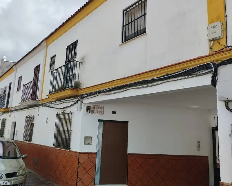 Casa Unifamiliar 97m² 3 Habitaciones 2 Baños Utrera