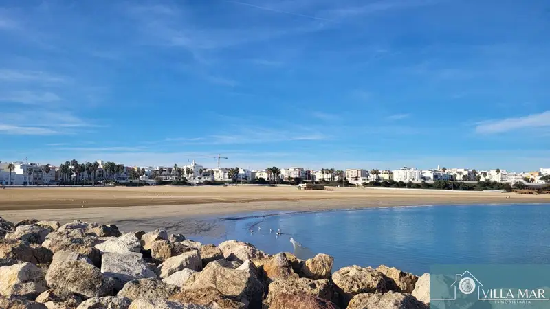 Venta Local Comercial 3 Habitaciones Rompidillo Rota