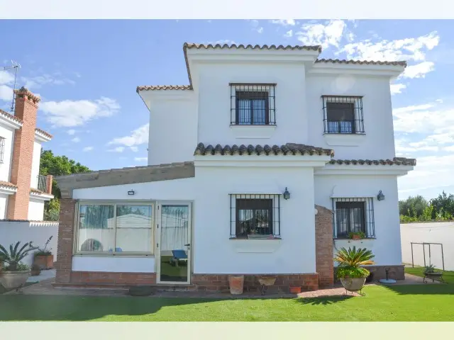 Casa en venta Chiclana 4 dormitorios El Campito