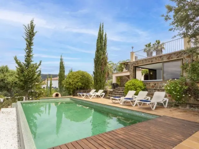 Casa Villa 3 Dormitorios Alquiler Calonge Espa



a