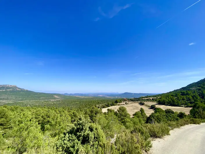 Finca de Caza con 5 Dormitorios en Ayora