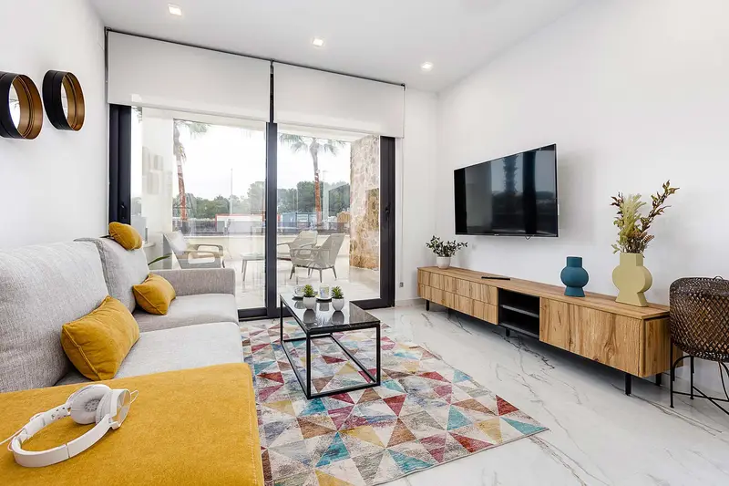 Apartamentos de Lujo en San Miguel de Salinas con Piscina