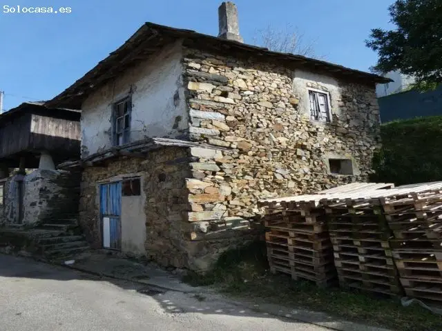 Chalet en Venta en Valdesoto Asturias Casa de Piedra para Rehabilitar