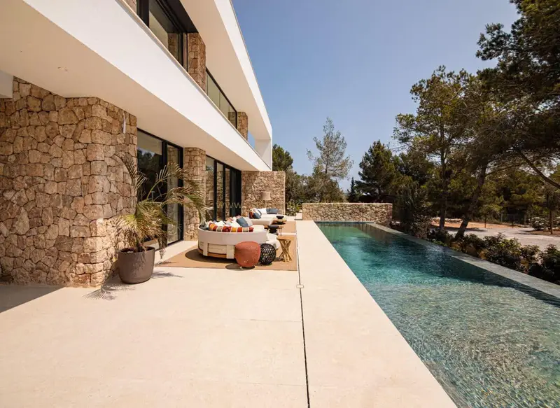 Chalet de Lujo en Venta en Ibiza 5 Dormitorios Nueva Construccion