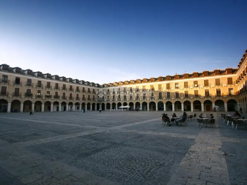 Piso en venta Plaza Mayor Ocaña 150m2 4 dormitorios 3 baños