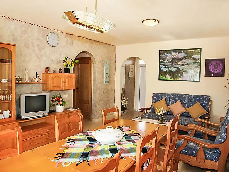 Casa Villa 4 Dormitorios Alcanar Alquiler España
