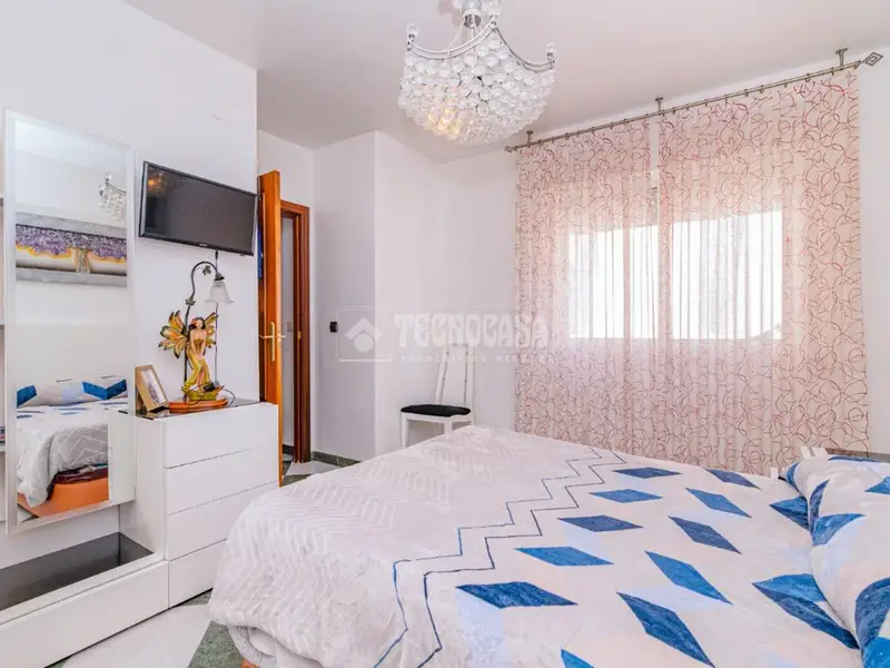 Piso en Venta Peligros 75m2 2 Dormitorios Zona Centro