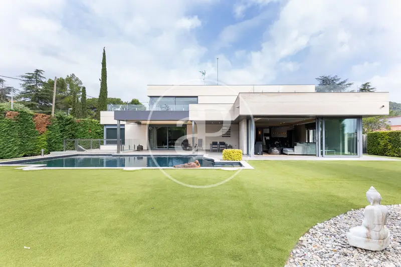 Villa de Lujo en Matadepera a 20 Minutos de Barcelona