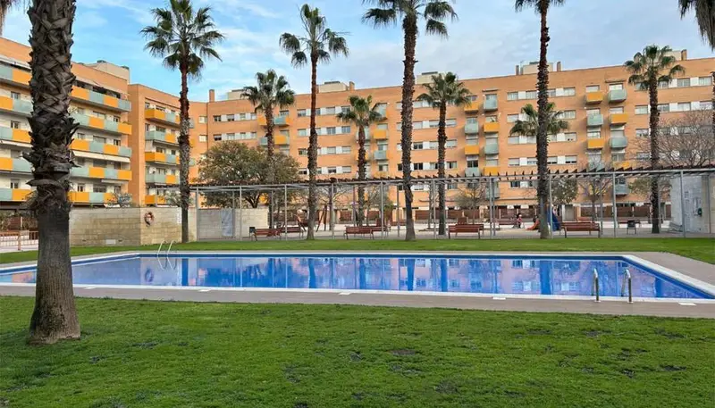 Piso en Venta La Vila Olimpica 4 habitaciones 2 baños terraza