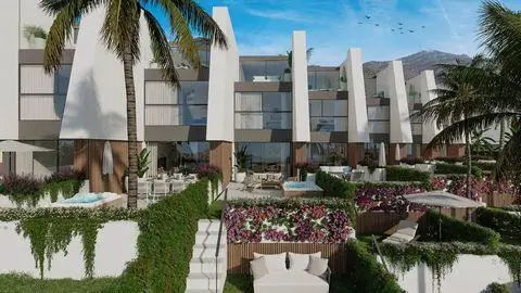 Viviendas de Lujo en Urbanización Boutique: 3 Dormitorios, Jardín y Solárium