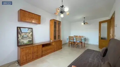 Apartamento en Venta Yunquera de Henares con Terraza Garaje y Trastero