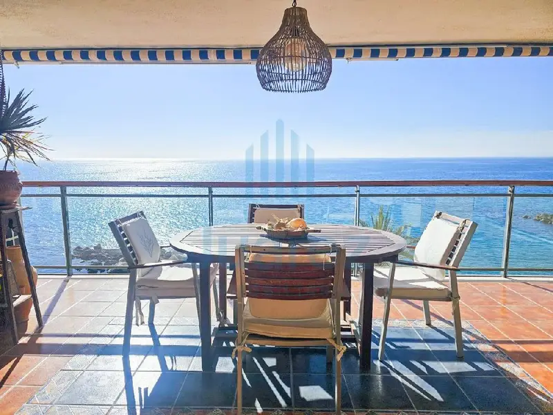 Venta Piso Primera Linea de Playa La Albufereta Alicante